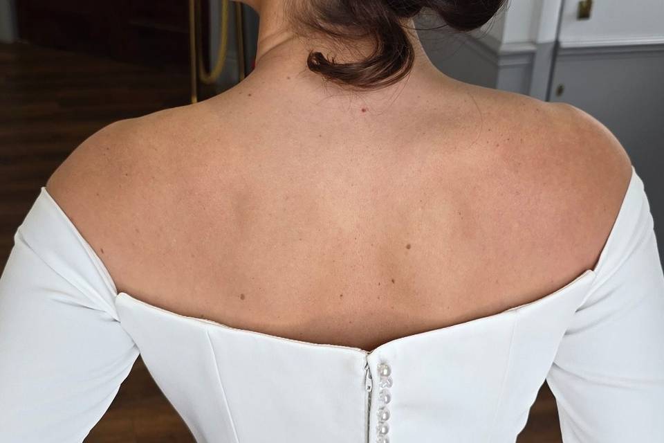 Sleek up do