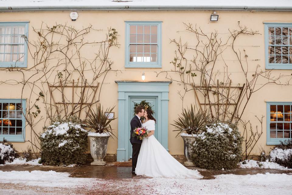 Snowy winter wedding