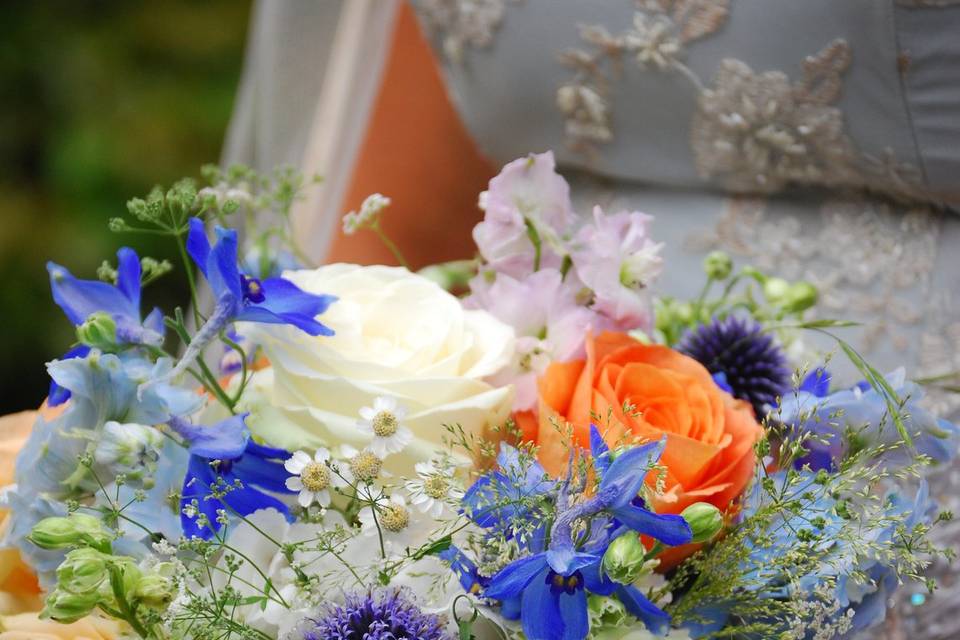 Rose & Delphinium bouquet