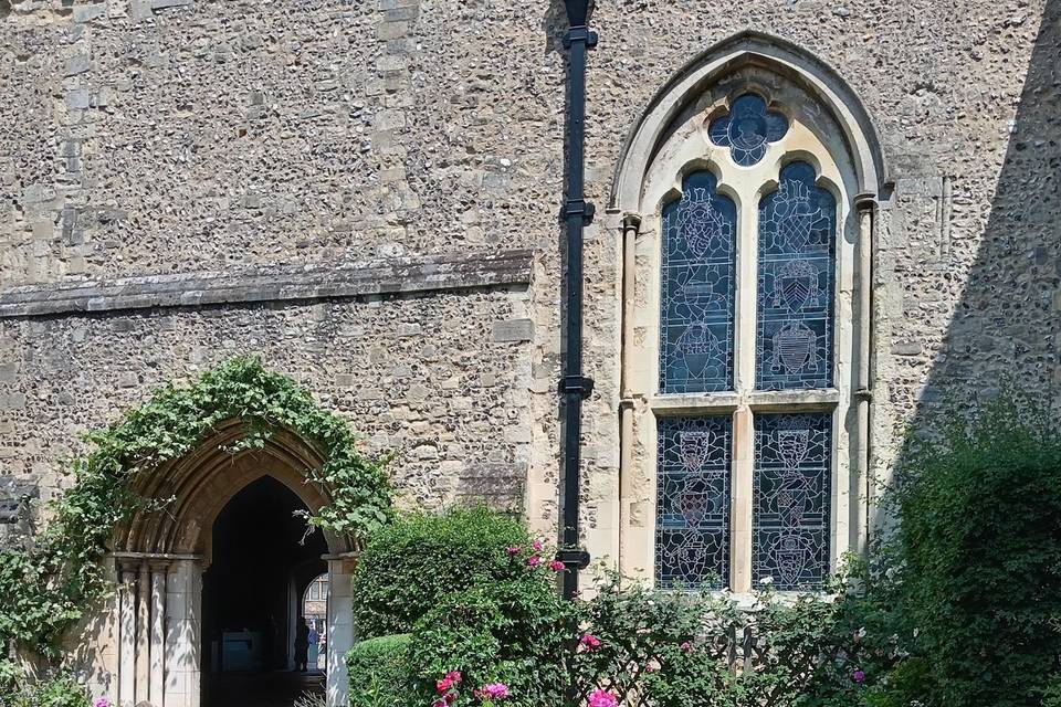 Garden with arched door