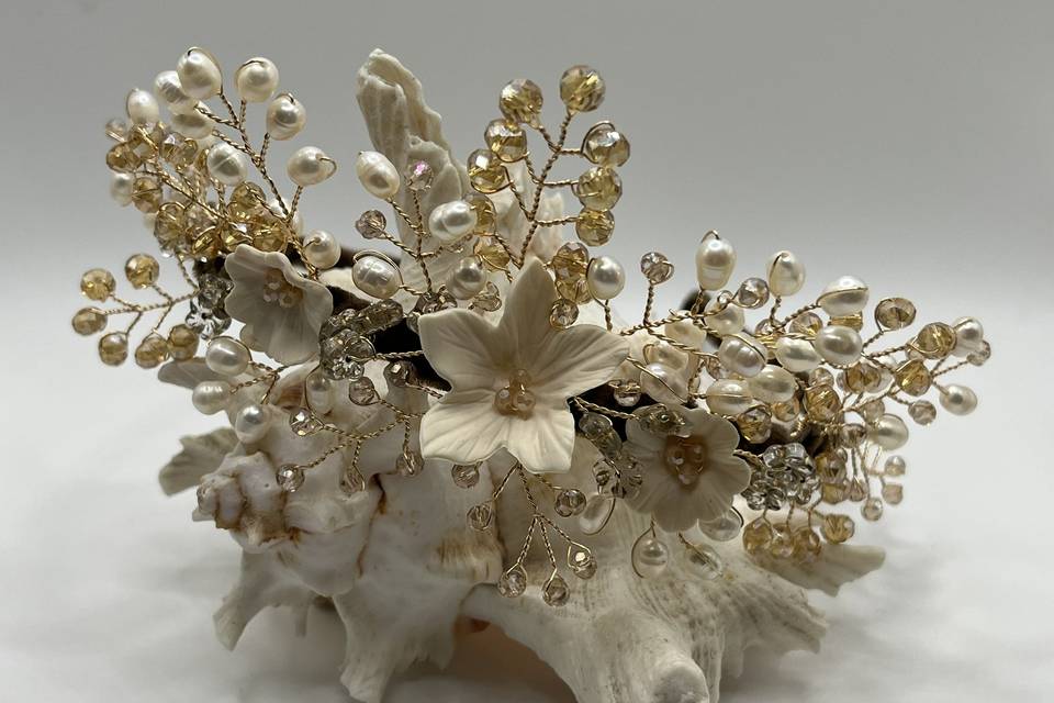 Flower pearl & Crystal tiara