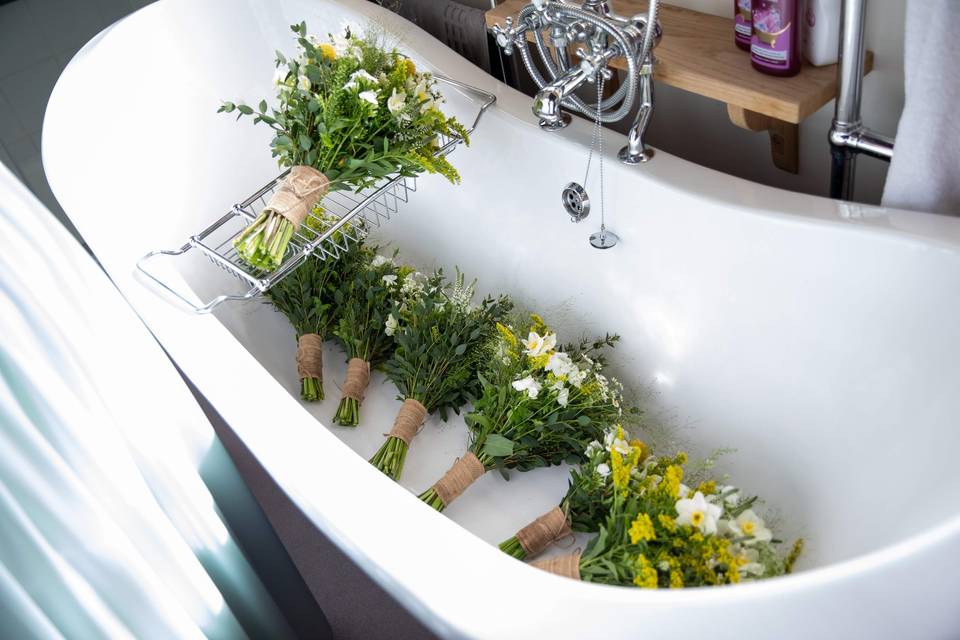 Flower bath