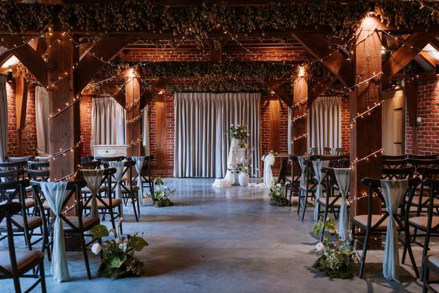 Hop Barn Wedding Ceremony