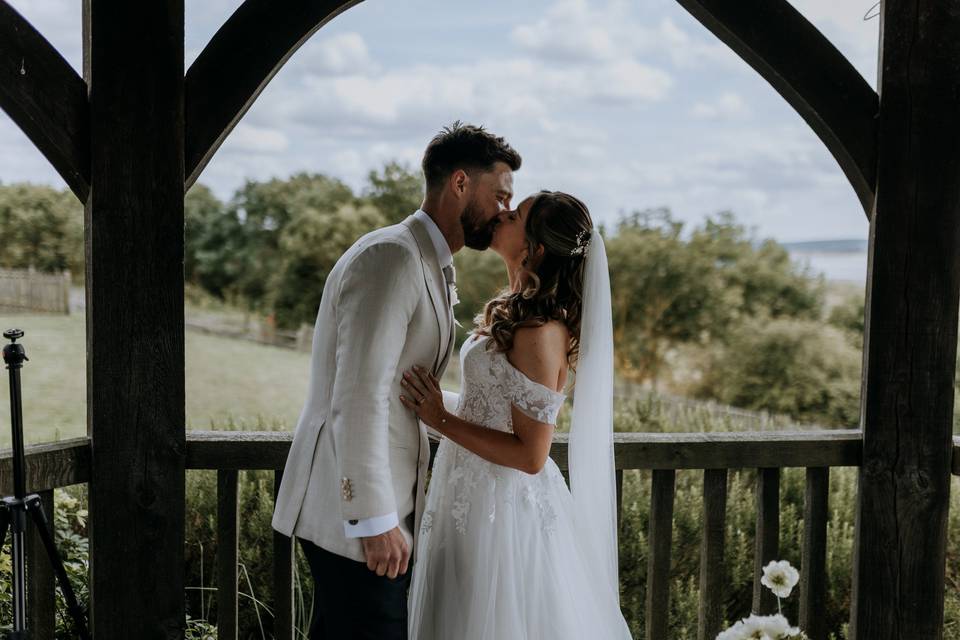 Oak Gazebo ceremony