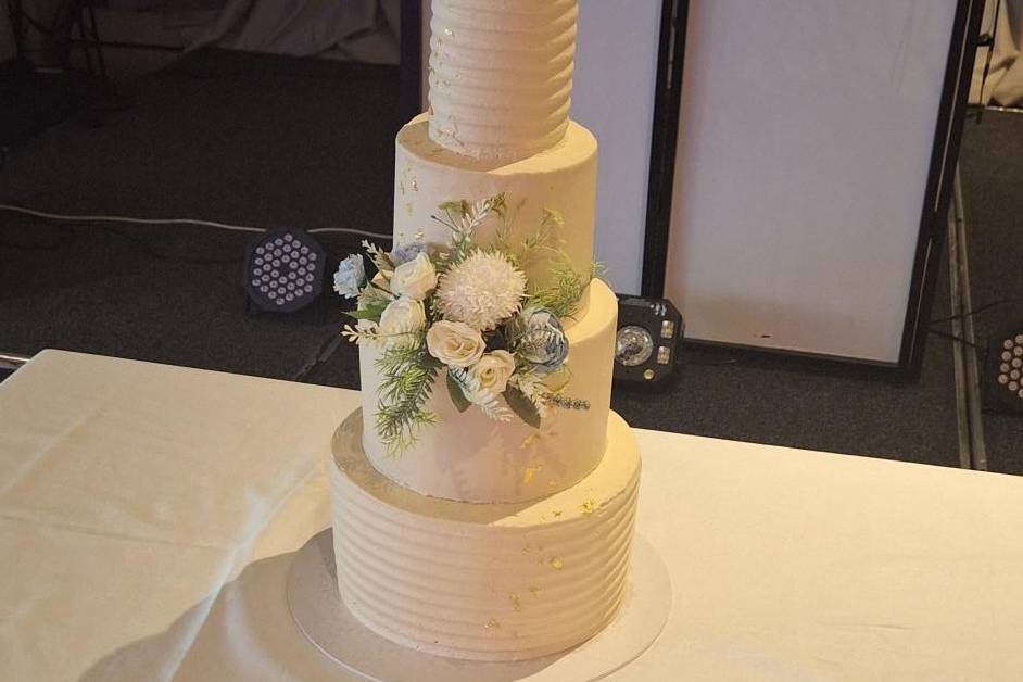 4 tier cake