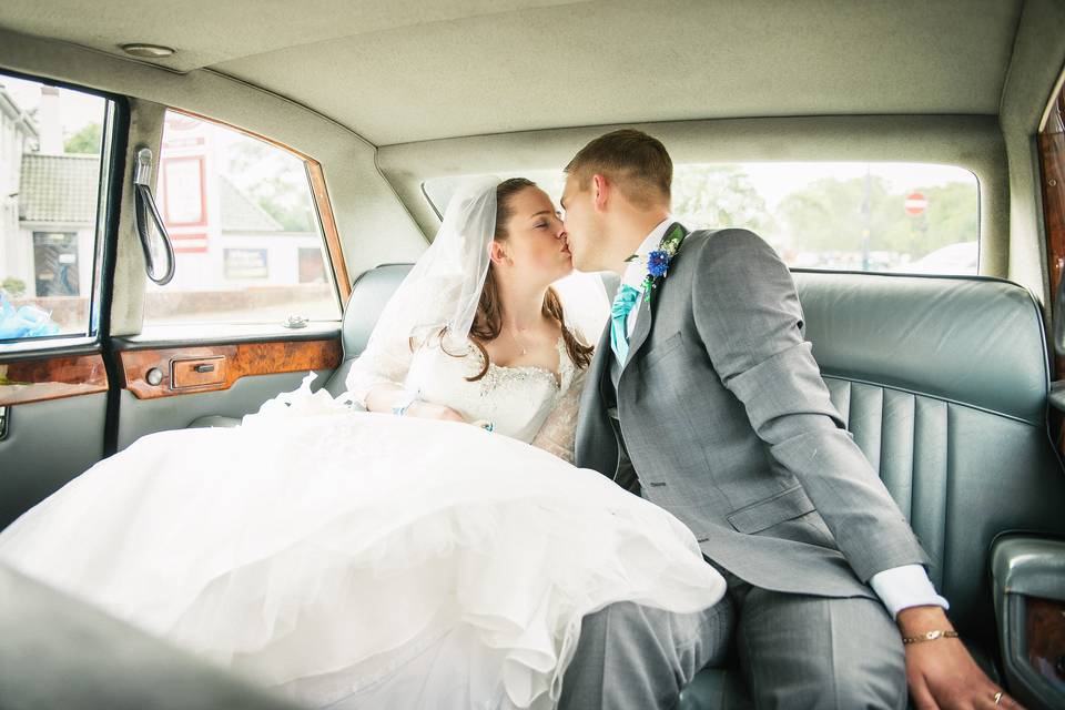 FotoDelight Wedding Photography