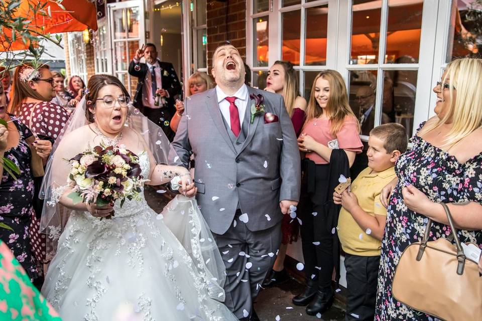 Bride & groom confetti