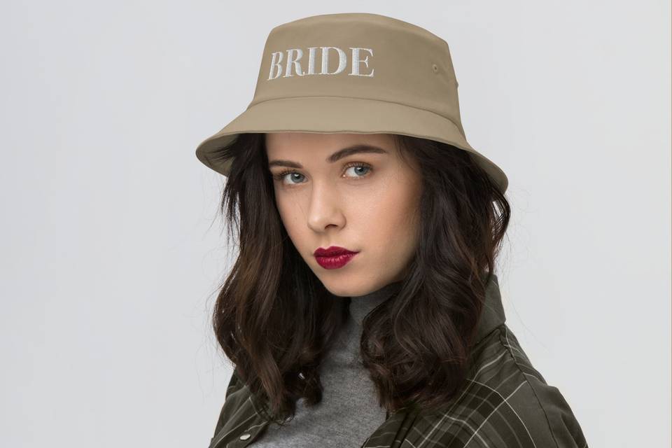 Bride bucket hat