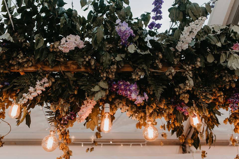 Bar Floral Details