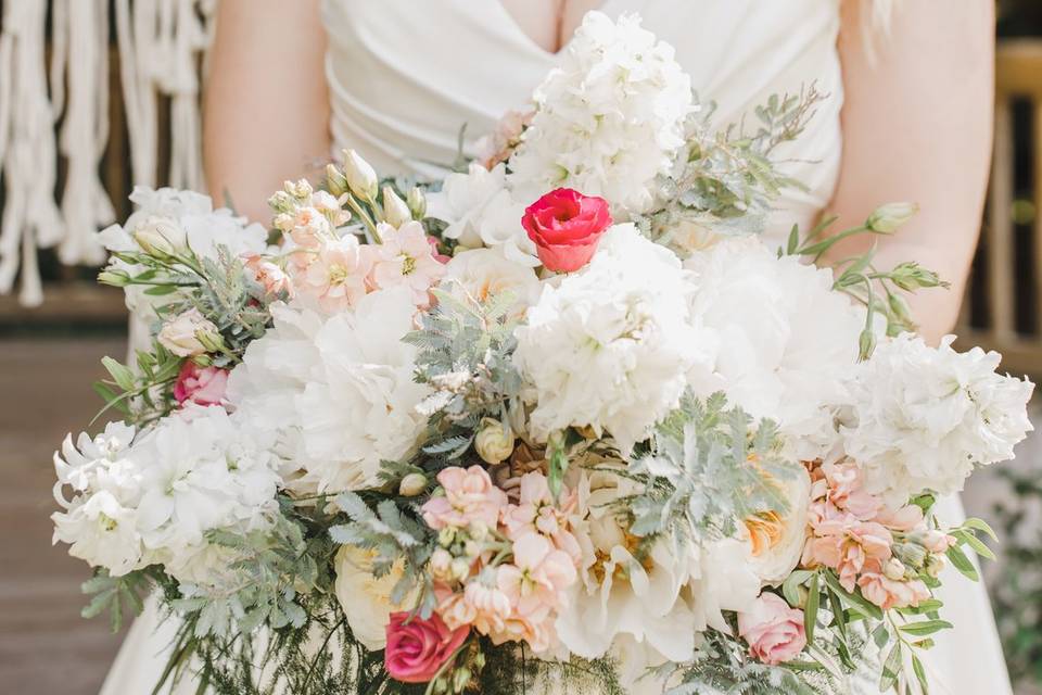 Peaches and cream bouquet