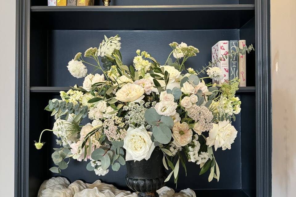 Large urn arrangement