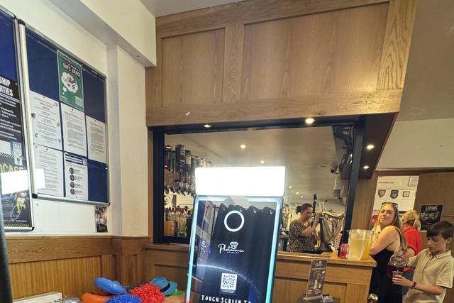 MAGIC MIRROR SCHOOL EVENT