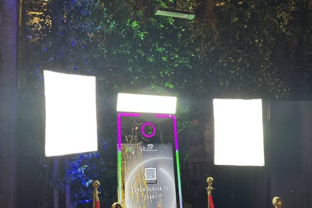 MAGIC MIRROR BIRTHDAY EVENT