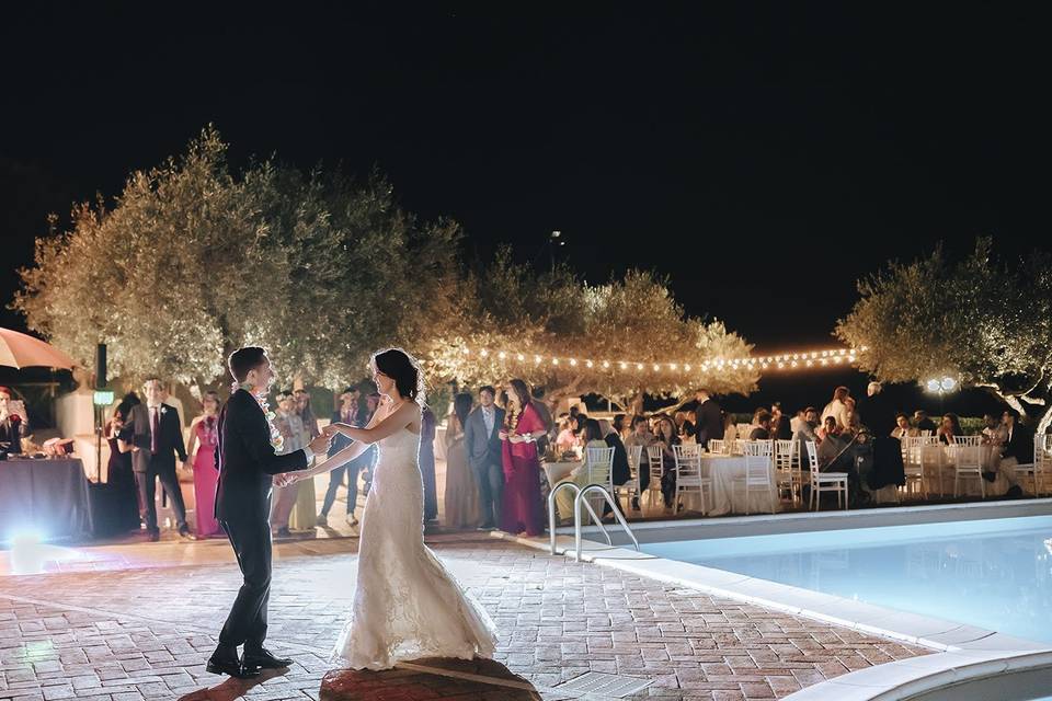 First dance by the pool