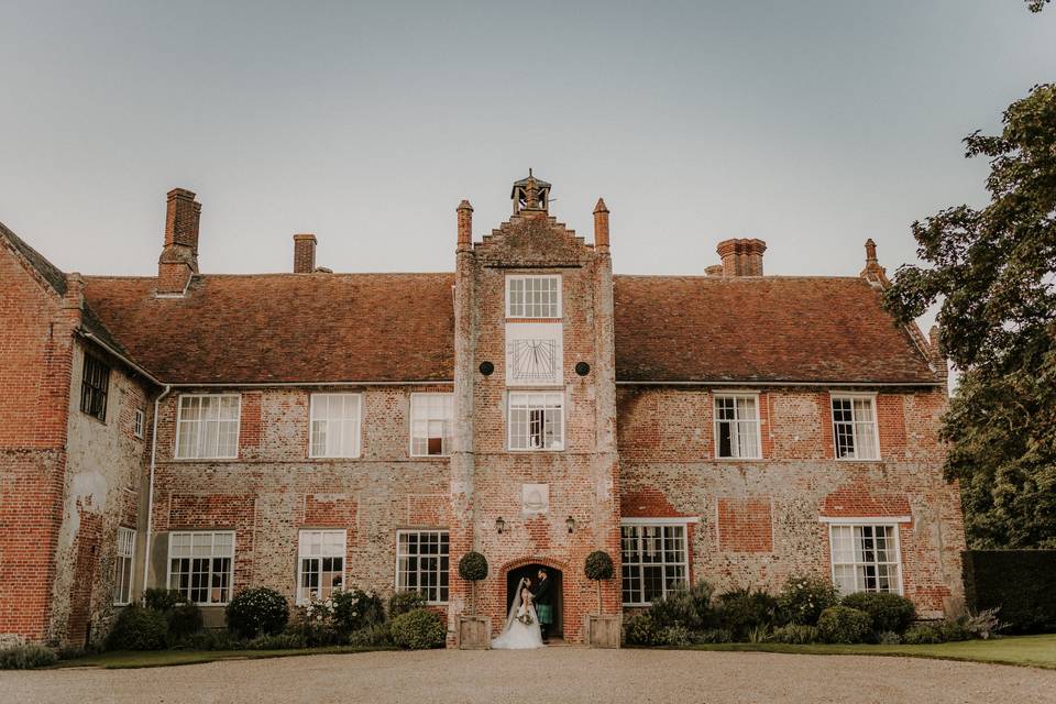 Summer wedding hall portrait