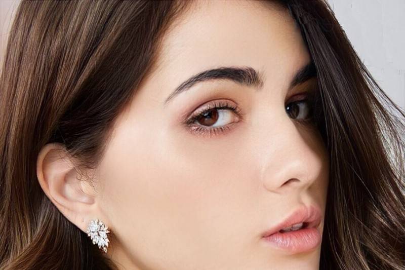 Dainty sparkle earrings