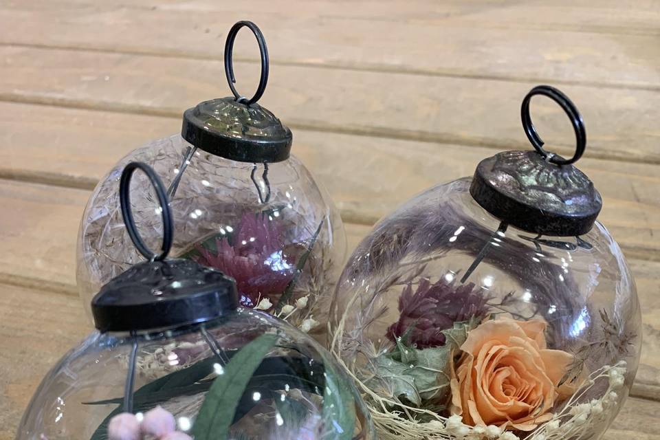 Dried Flower Baubles