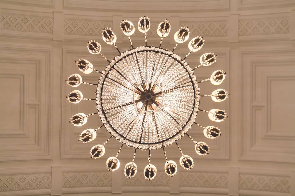 Clarence Suite Chandelier