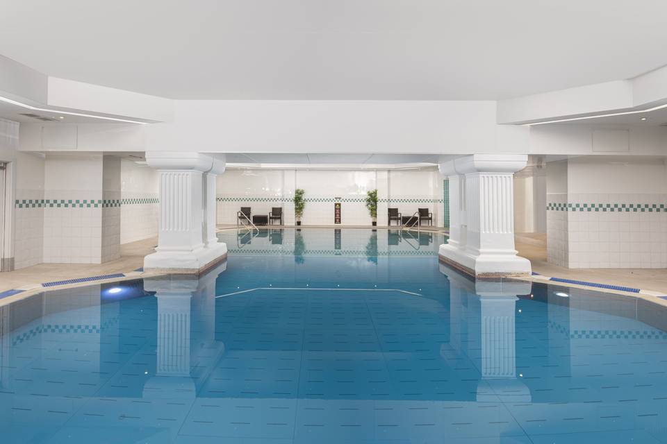 Hotel Swimming Pool