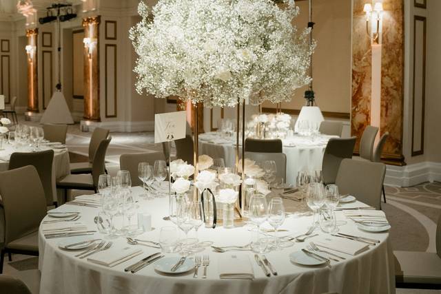 Gypsophila table decor