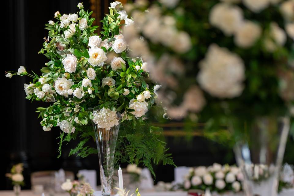 Gardenesque table vases