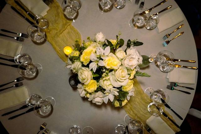 Table centrepiece