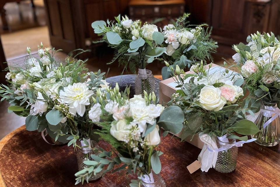 Bridal party bouquets