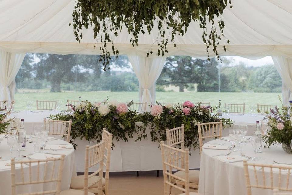 Wedding too table