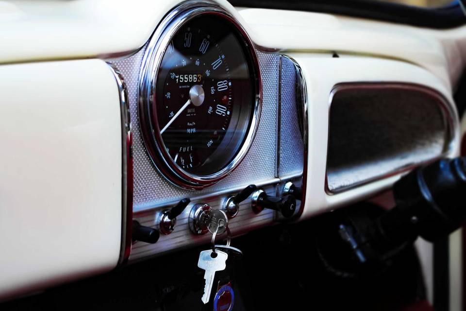 Morris minor dash