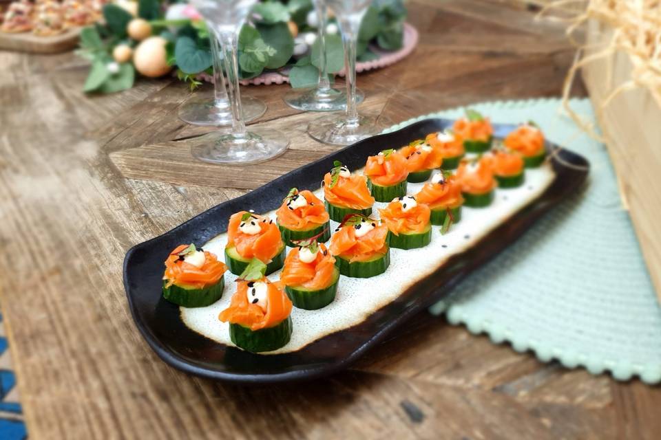 Smoked salmon canape