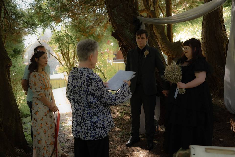 Ivy & Danny's gothic elopement