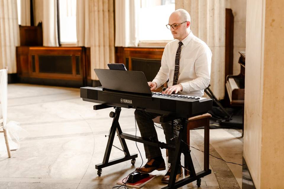 Wedding pianist