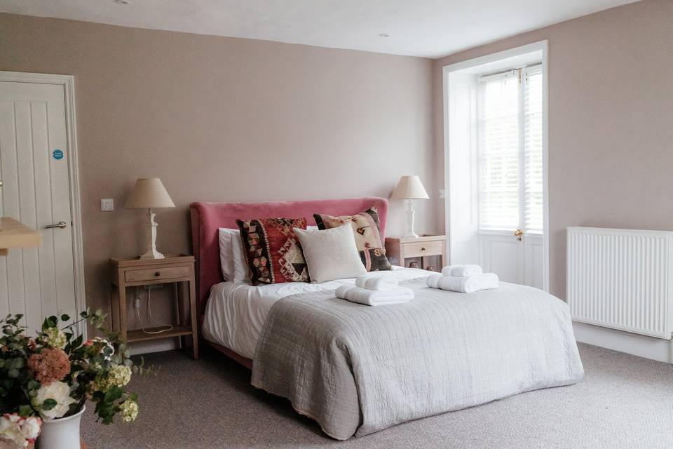 Farmhouse bedroom