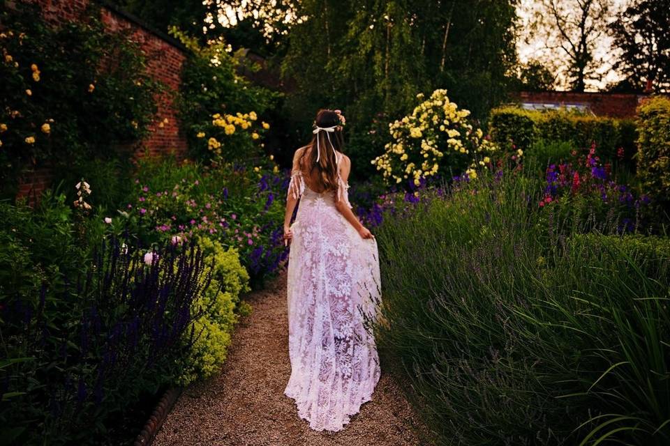 Bride in the gardens