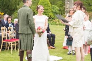 The 10 Best Wedding Celebrants near me in Edinburgh | hitched.co.uk