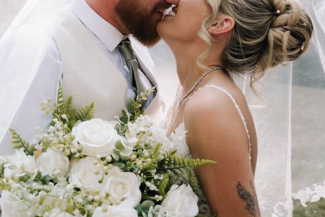 Woodman Inn real weddings