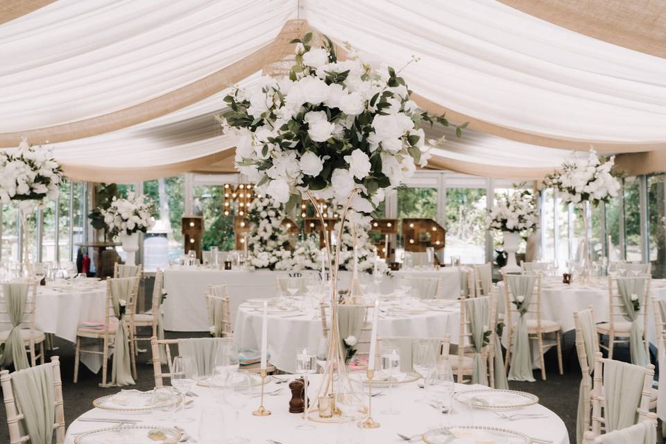 Woodman Inn wedding styling