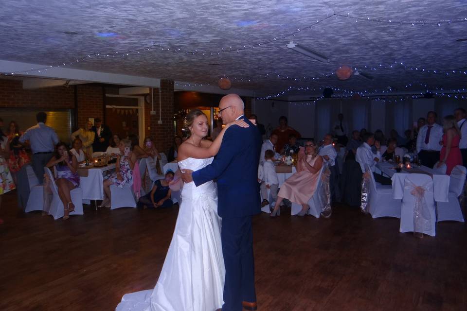 Bride & Groom First Dance