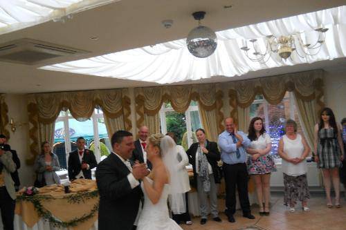 Bride & Groom First Dance