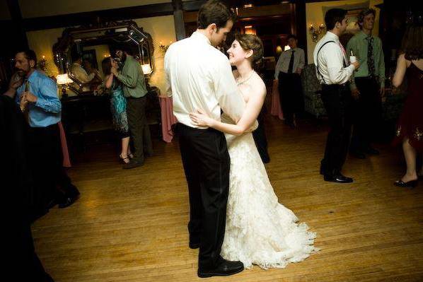 Bride & Groom First Dance