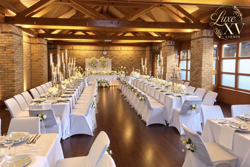 Small weddings are in