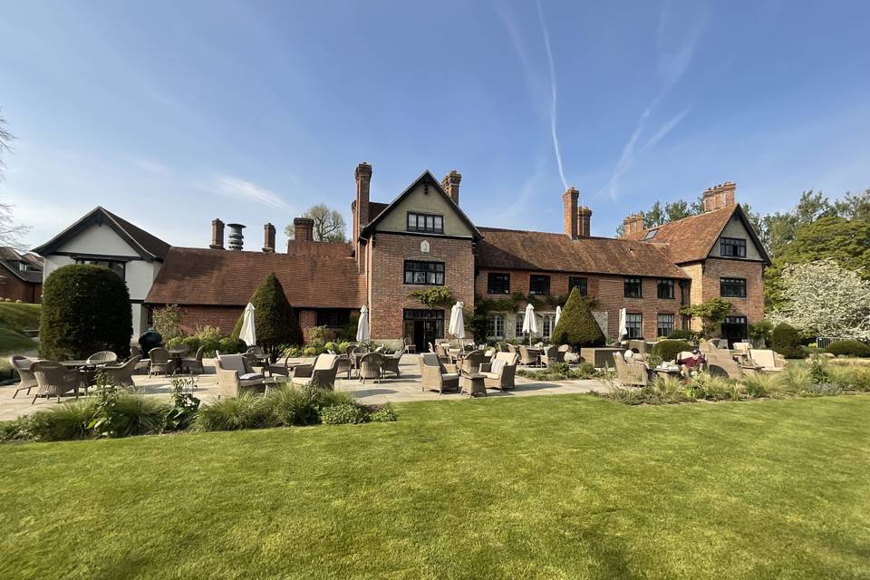 Terrace & Lawn