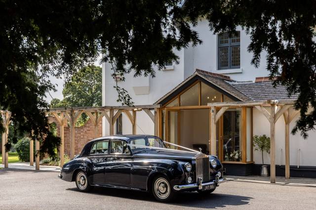Ashton Lodge Country House