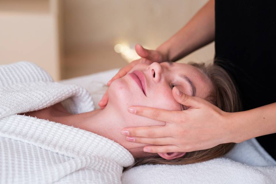 Facial Massage