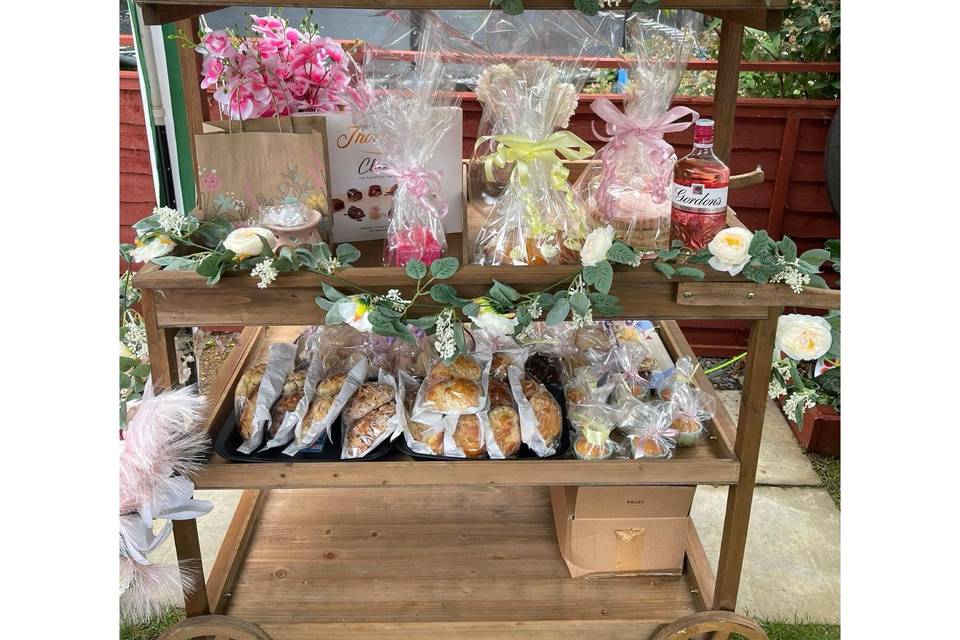 Rustic sweet cart