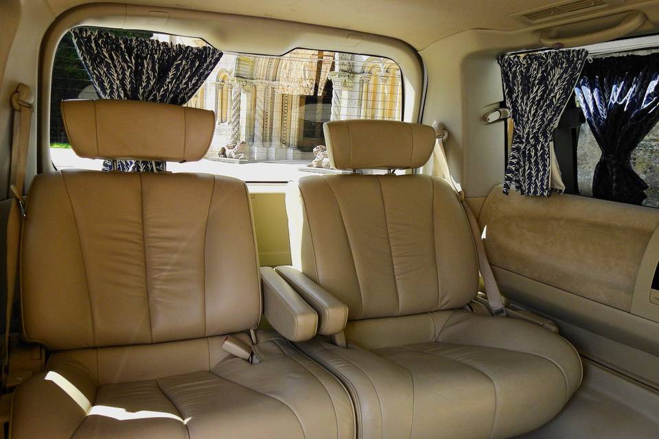 Interior rear seats