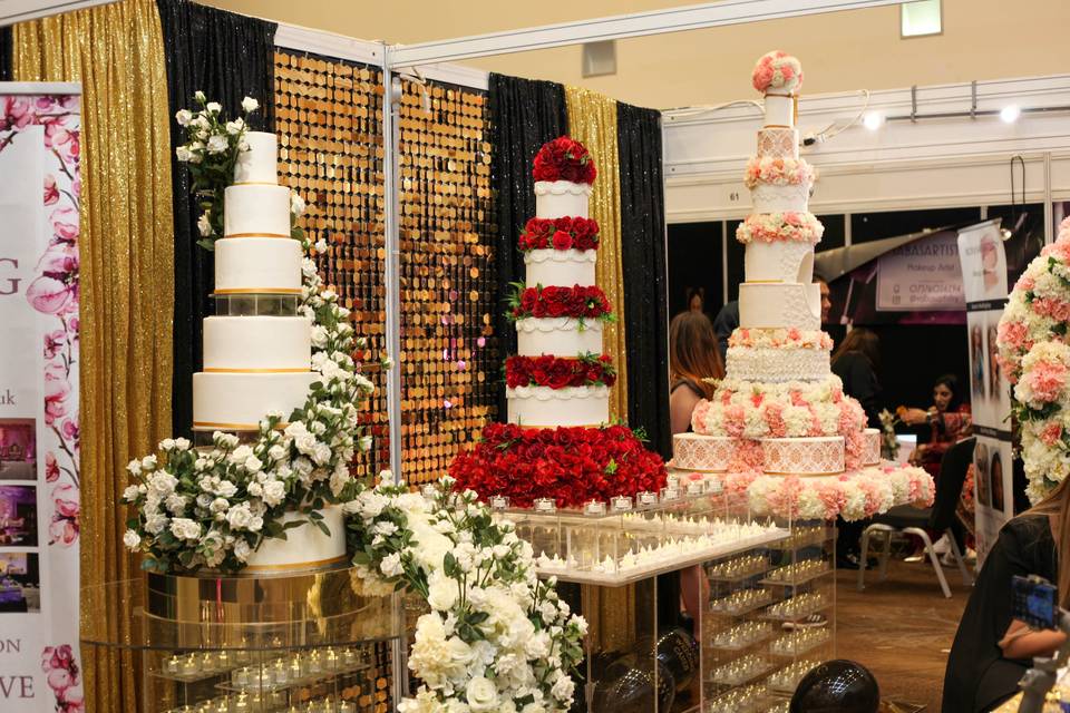 GRAND WEDDING CAKE