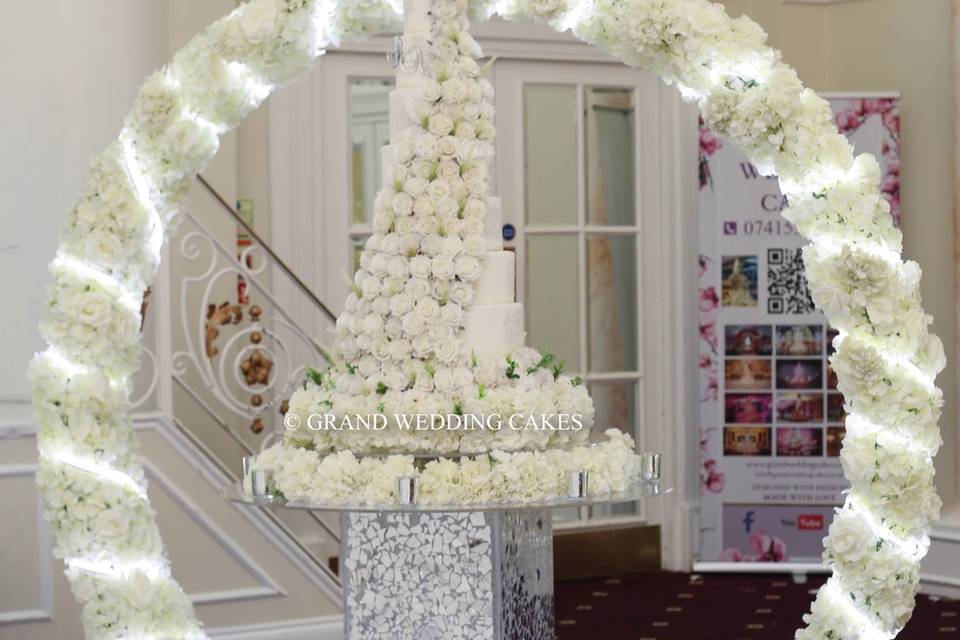 GRAND WEDDING CAKE LIGHTS