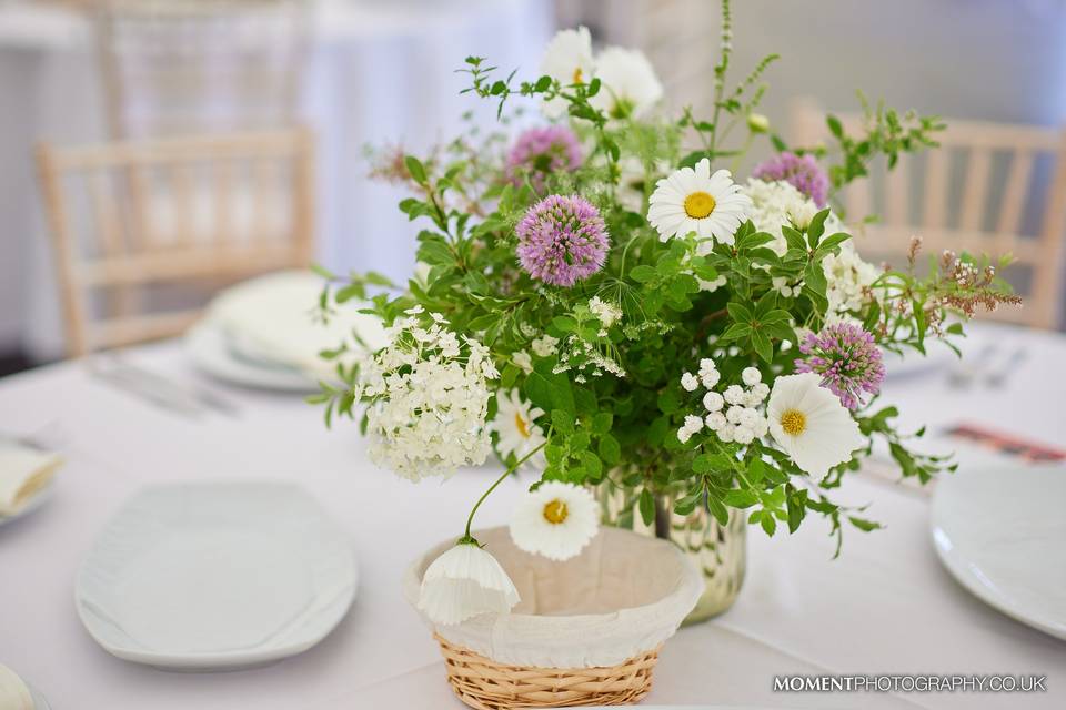 British eco table flowers