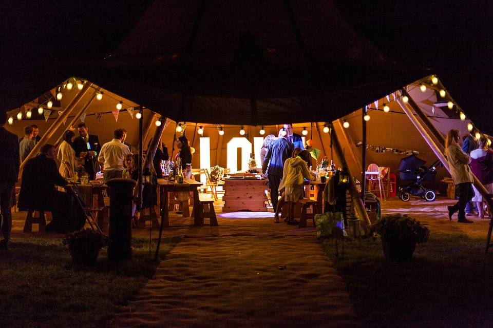 Tipi wedding